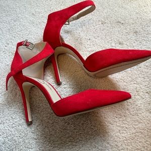 Brand new never worn Jessica Simpson pumps